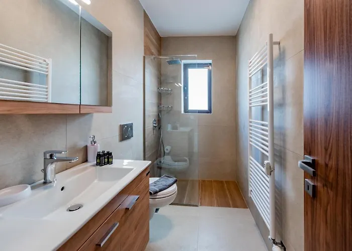 Flower Veranda 1st Floor App 아파트 *